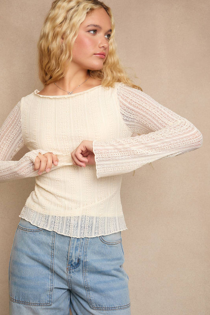 LONG SLEEVE TOP IN LACE