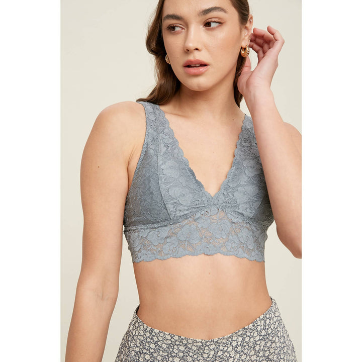 SCALLOPED LACE V NECK PADDED BRALETTE / T8233_P