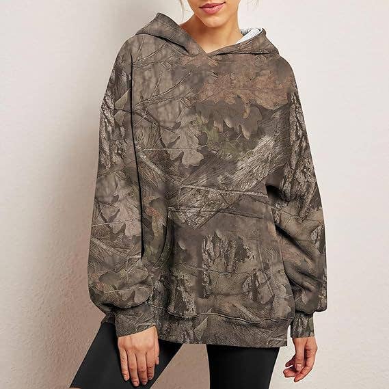 Camouflage hoodie Oversized sports hoodie with maple print